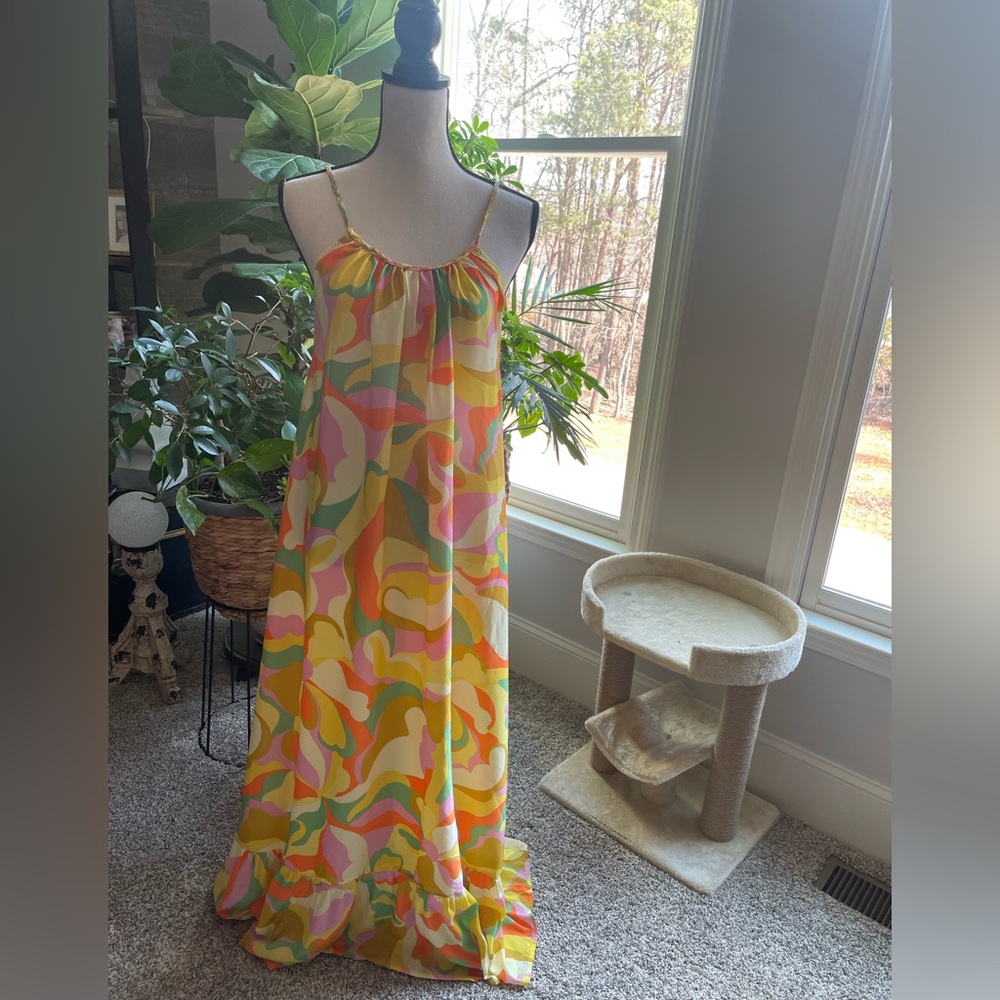 True Destinations Maxi in SZ L in gently used condition